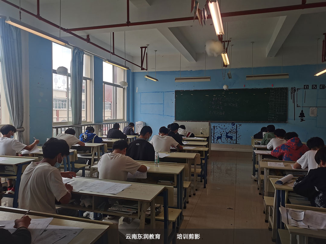 我校五月份汽車維修師考試培訓 云南東潤培訓學校五月份汽車維修師考試培訓