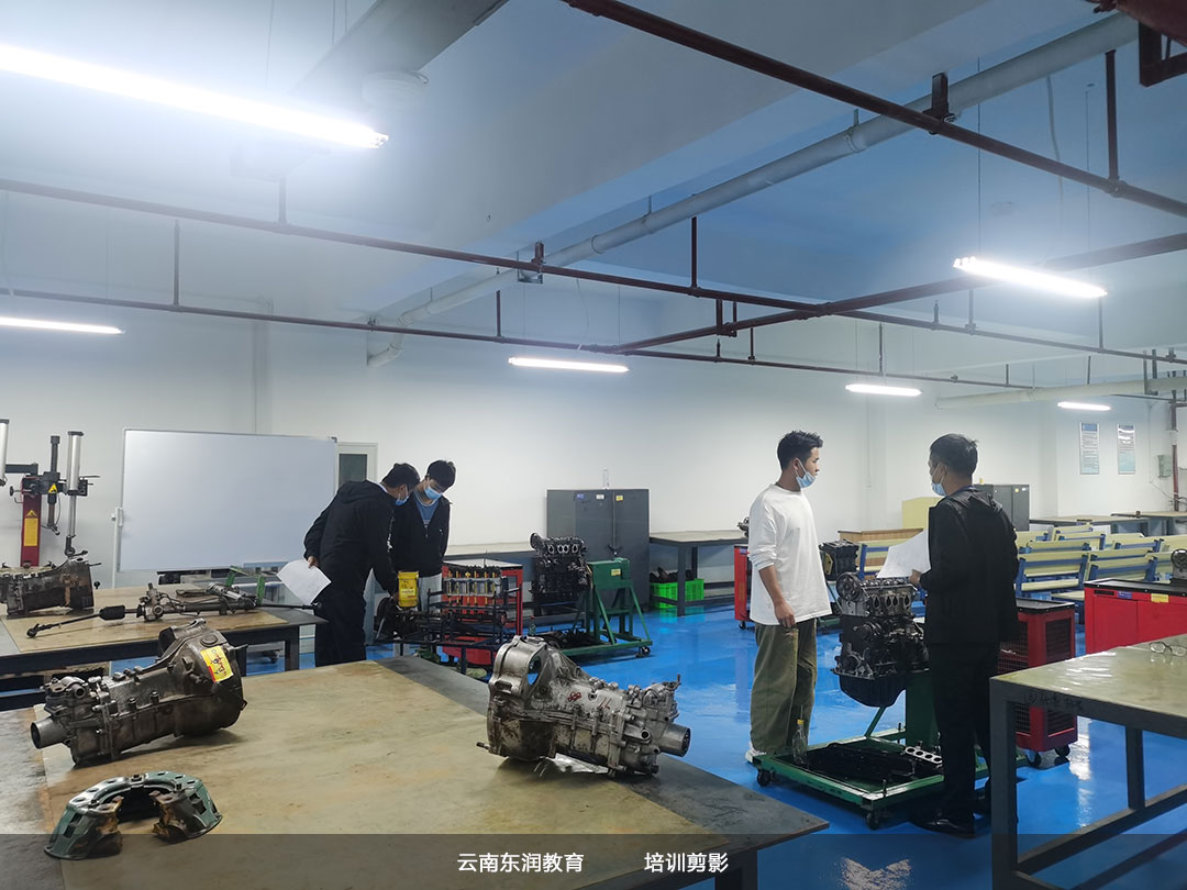 ���ϖ|����Ӗ�WУ���·���܇�S�ގ�������Ӗ